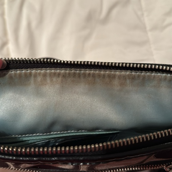 COACH F28918 Crossbody in Used Condition. See stains in Photos. - Picture 10 of 12